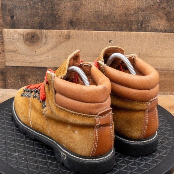 Montblanc Hiking Boots - Picture 4 of 9